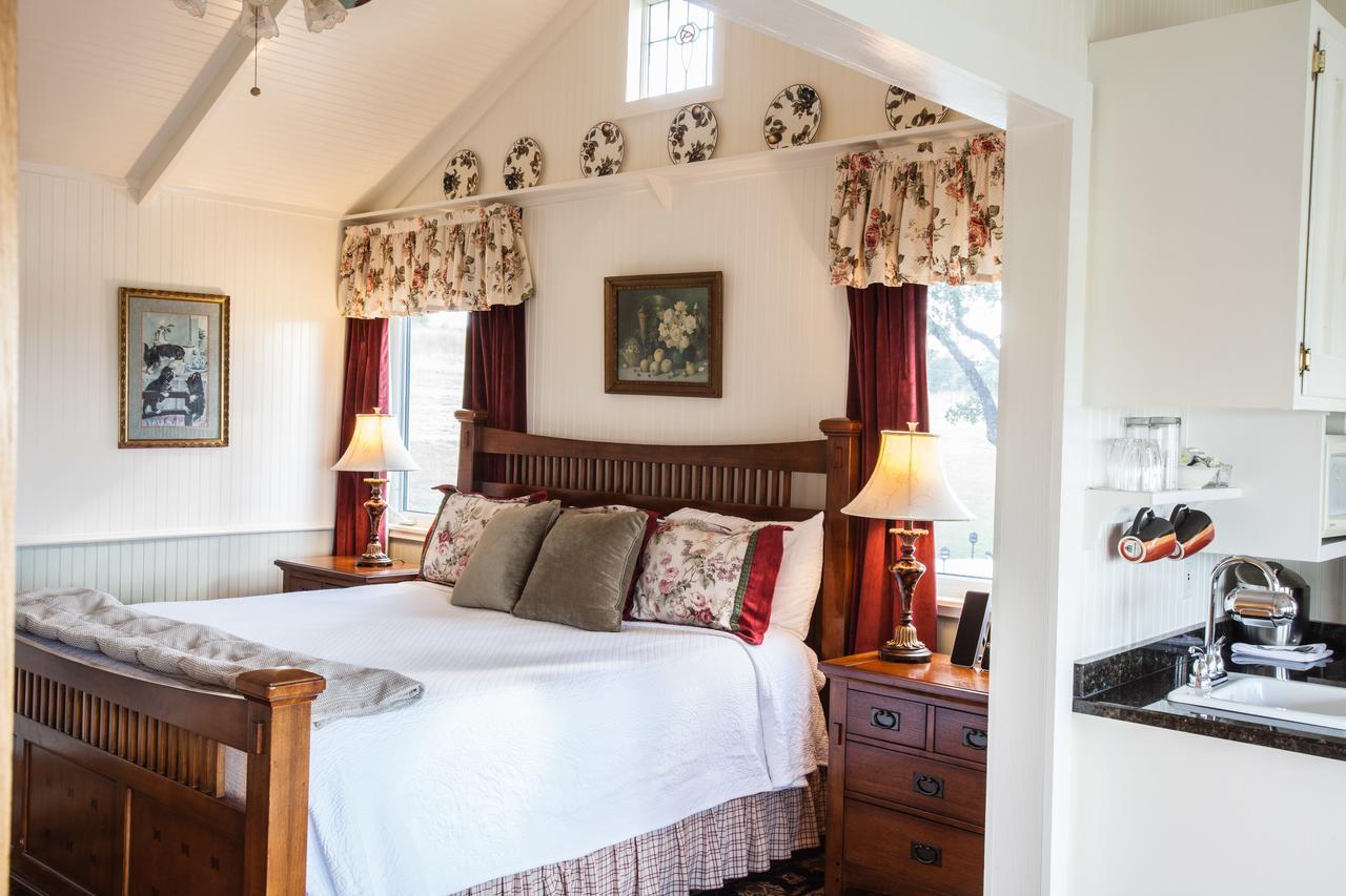 Rose Hill Retreat Aaa Four Diamond Inn Stonewall 外观 照片